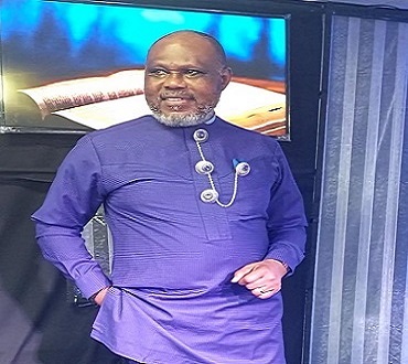 Chuka D Akurienne
